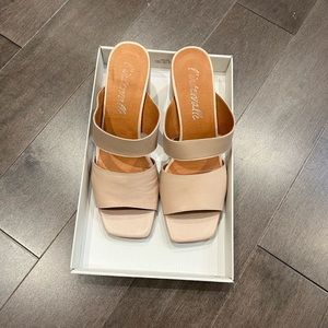 Julia Leather heeled 2 strap sandal